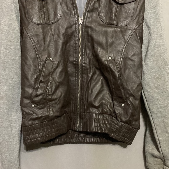 Snobbish jacket - Picture 3 of 4